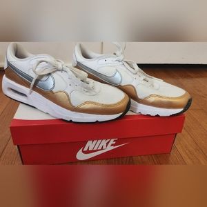 Women's Nike Air Max SC Size 9.5